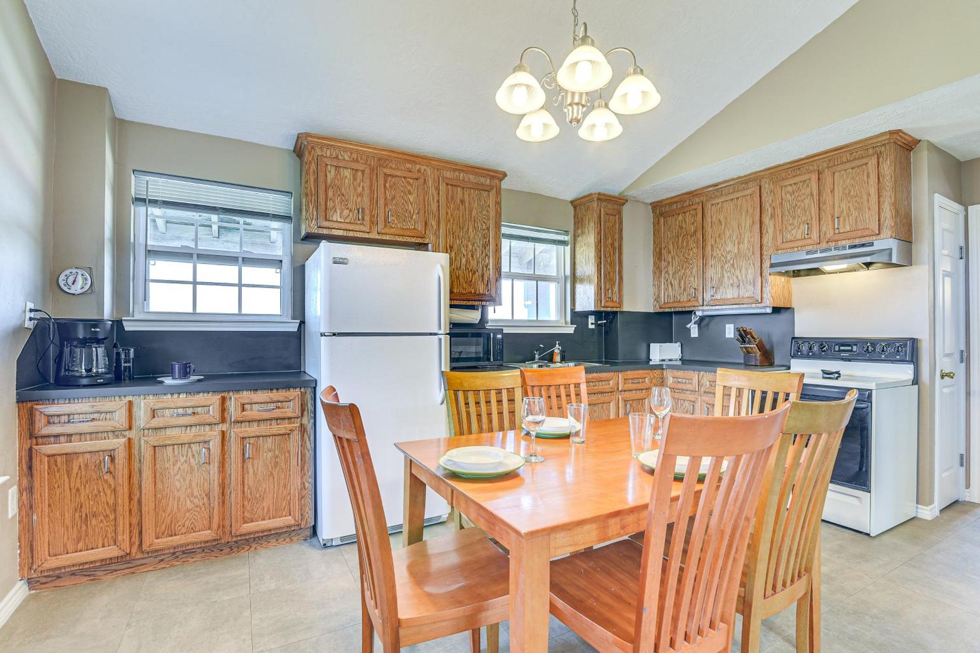 Crystal Beach Home With 2 Grills Walk To Shore! المظهر الخارجي الصورة